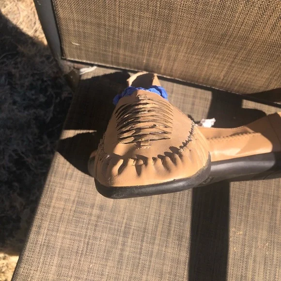 Shoes - Picture 4 of 4